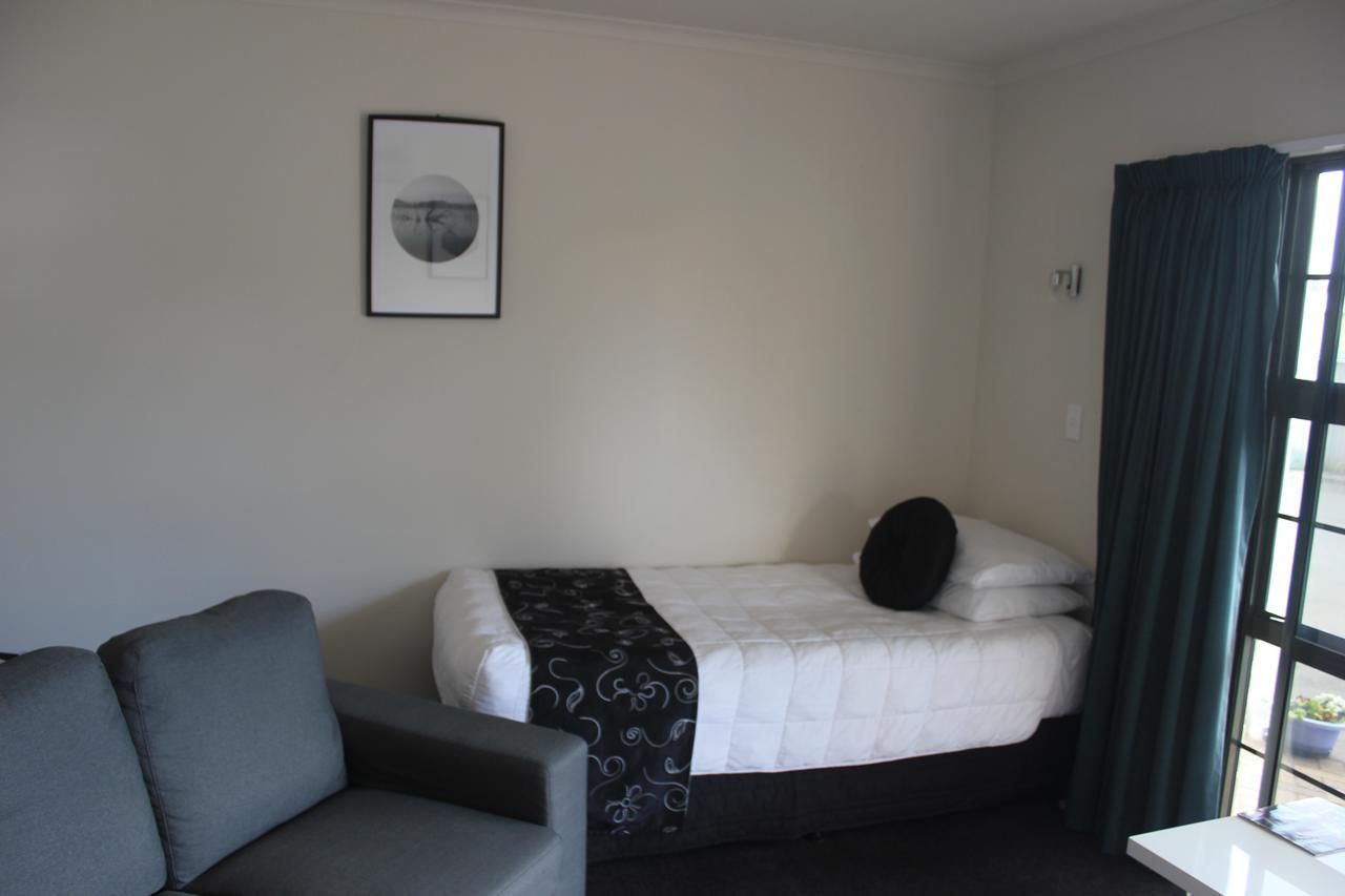 Kiwi Court Motel Hawera Dış mekan fotoğraf